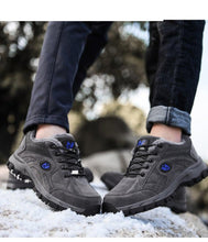 将图片加载到图库查看器,Winter Couple Outdoor Hiking Shoes Winter Warm Men's Shoe Lightweight Non-Slip Sneakers Low Top Walking Shoes For Outdoor Trailing Walking Climbing Running Shoes For Cold Weather
