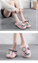 Load image into Gallery viewer, Winter Women Slippers Warm Plush Luxury Flip Flops Fur Slides Flat Lightweight Soft Indoor Slippers Soft Warm Memory Foam Slippers Faux Fur Lined Fluffy Slip On House Shoes