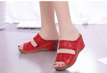 Load image into Gallery viewer, Woman Sandals For Beach Slip On Fashion Sandals Women Thick Bottom Footwear Flat Sandals Soft Leather Vintage Summer Casual Non-Slip Beach Platform Shoes Sandals