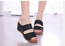 Load image into Gallery viewer, Woman Sandals For Beach Slip On Fashion Sandals Women Thick Bottom Footwear Flat Sandals Soft Leather Vintage Summer Casual Non-Slip Beach Platform Shoes Sandals