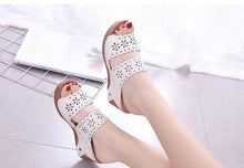Load image into Gallery viewer, Woman Sandals For Beach Slip On Fashion Sandals Women Thick Bottom Footwear Flat Sandals Soft Leather Vintage Summer Casual Non-Slip Beach Platform Shoes Sandals