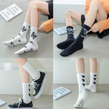 将图片加载到图库查看器,Women Korea Funny Socks Long Socks Black Cool Socks Harajuku GD Hip Hop Cotton Skateboard Socks Men New Trend Daisy Socks Men