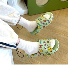 将图片加载到图库查看器,Women Men Summer Slippers Beach Slides Sandals Cartoon Flip Flops Thick Soled Boys Girls Couples Bathroom Shoes Non-Slip Quick Drying Soft Massage Slides Comfortable Lightweight Open Toe Pool Spa Sandals