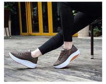 Load image into Gallery viewer, Women Modern Sneakers Height Increasing Flatform Lace-up Walking Leather Sneakers Fashion Breathble Vulcanized Shoes Women Casual Sport Sneakers