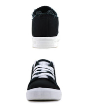 将图片加载到图库查看器,Women's Canvas Breathable Classic Summer Sneakers Lace-Up Shoes Casual Outdoor Men Sneakers Womens Canvas Sneakers Low Top Tennis White Shoes