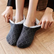 Load image into Gallery viewer, Women's Autumn Winter Plush Lined Indoor Low Cut Socks