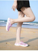 将图片加载到图库查看器,Womens Casual Clogs Breathable Beach Sandals Valentine Slippers Summer Slip On Women Flip Flops Shoes Sandals Quick Drying Slippers Walking Lightweight Rain Beach Summer Pool Water Shoes