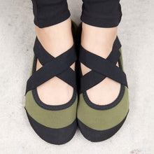 Load image into Gallery viewer, Women's Crossovers Active Lifestyle FitKicks Footwear
