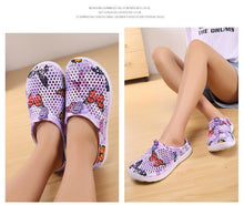 将图片加载到图库查看器,Womens Slip-On Quick Dry Water Clogs Shoes Beach Sandals Lightweight Breathable Bathroom Garden Clogs Shoes Summer Breathable Mesh Sandals Beach Footwear Anti-Slip Slippers Quick Drying Sandals