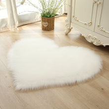 Load image into Gallery viewer, 1pc Faux Fur Room Rug, Heart Shaped Plush Rug, Fluffy Carpet For Living Room Bedroom Sofa, Shaggy Carpet Area Mat 50*60cm/19.68*23.62in
