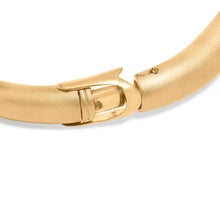 Load image into Gallery viewer, 18K Gold 6.00 Cttw Diamond Graduating Dome Bangle Bracelet (G-H Color, VS2-SI1 Clarity)
