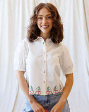 将图片加载到图库查看器，Cherry Cute Button Down
