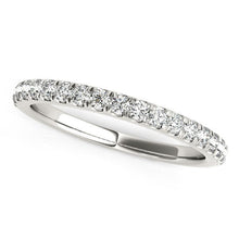 将图片加载到图库查看器，14k White Gold Pave Set Diamond Wedding Ring (1/4 cttw)
