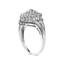 将图片加载到图库查看器，10K White Gold 1/2 Cttw Diamond Pear Shaped Cluster Ring (H-I Color, I1-I2 Clarity) - Ring Size 7
