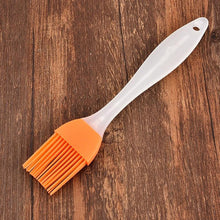 Load image into Gallery viewer, 1 Pcs Portable Silicone Oil Bottle with Brush Grill Oil Brushes Liquid Oil Pastry Kitchen Baking BBQ Tool Kitchen Tools for BBQ Silicone Oil Container with Brush Spray Bottle Oil Dispenser for Kitchen Cooking BBQ

