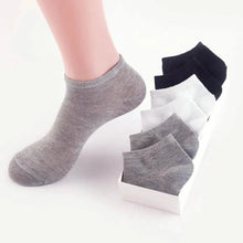 Load image into Gallery viewer, 10-Pairs: Women's Solid Color Ankle Socks
