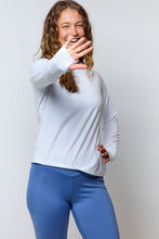 将图片加载到图库查看器，Foudy 2.0 Women's Long Sleeve Athletic Top
