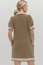 Load image into Gallery viewer, Trendy Contrast Short Sleeve Mini Dress Soft &amp; Comfortable Casual Dress for Women
