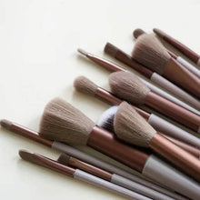 将图片加载到图库查看器，13-Piece: Professional Makeup Brush Set
