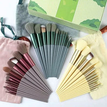 将图片加载到图库查看器，13-Piece: Professional Makeup Brush Set
