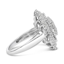 将图片加载到图库查看器，Sterling Silver 2.0 Cttw Diamond Oval Halo Cocktail Ring
