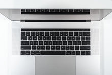 Load image into Gallery viewer, MacBook Pro (2019) 15-inch – Intel Core i9 2.4GHz – 32GB RAM 512GB SSD – 4 Cycles
