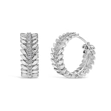 将图片加载到图库查看器，14K White Gold 1/4 Cttw Lab Grown Diamond Leafy Wreath Hoop Earrings (F-G Color, VS1-VS2 Clarity)
