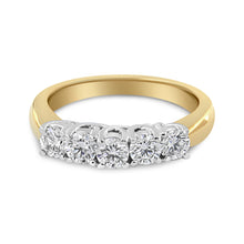 将图片加载到图库查看器，18K Yellow Gold 1.0 Cttw 4 Prong Set Round Cut Diamond Step up 5 Stone Ring Band (F-G Color, SI1-SI2 Clarity) - Size 6
