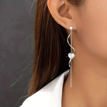 将图片加载到图库查看器，18K Gold Spiral Lines Heart Design Dangle Earrings
