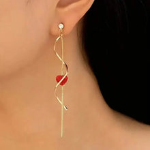 将图片加载到图库查看器，18K Gold Spiral Lines Heart Design Dangle Earrings
