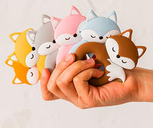 将图片加载到图库查看器，New Sets Baby Silicone Teether Rodent Silicone Animal Fox Teeth Chew Children Goods
