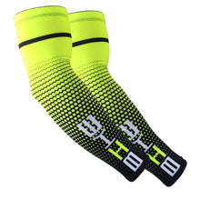Load image into Gallery viewer, 1Pair Cool Men Cycling Running UV Sun Protection Arm Cover Protective Arm Sleeve Bike Sport Arm Warmers Arm Sleeves Hand Sleeves For Biking Cycling Golf Outdoor Sports Outdoor Arm Sleeves Arm Cover For Men
