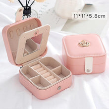 将图片加载到图库查看器，1pcs Double Layer Storage Box For Men And Women Large Capacity Leather Jewelry Box Hardware Latch Travel Portable Flip Lid Palm Jewelry Box Jewelry Box for Women Girls Necklace Ring Storage Organizer 2 Layers Large PU-Leathers Jewelry Case
