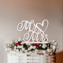 将图片加载到图库查看器，1Pcs Hollow Letter Love Just Married Mr &amp; Mrs Cake Topper Mr and Mrs Cake Toppers Wooden Wedding Cake Topper Party Cake Decoration Mr And Mrs Cake Topper Bride and Groom Wooden Wedding Cake Topper For Wedding Party Supplies
