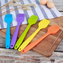 Load image into Gallery viewer, 1PCS Silicone BBQ Oil Brush Basting Brush Cake Bread Butter Baking Brushes Kitchen Cooking Barbecue Accessories BBQ Tools BBQ Silicone Heat Resistant Brushes Basting Brushes Pastry Brushes Grill Barbecue Brush Oil Butter Sauce Brush for BBQ
