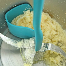 将图片加载到图库查看器，2-Pack: Rotary Scraper Rotating Spatula Scooping Portioning Food Processor
