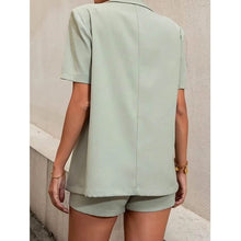将图片加载到图库查看器，2-Piece Set: Women's Solid Color Blazer Shorts
