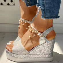 Load image into Gallery viewer, 2021 New Women Summer Sandals Studded Detail Luxury Shine Design Casual Womens Shoes
