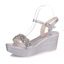 Load image into Gallery viewer, 2021 New Women Summer Sandals Studded Detail Luxury Shine Design Casual Womens Shoes
