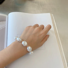 Load image into Gallery viewer, New Handmade Imitation Pearls Gold Metal Link Chain Bracelets for Women Girl Summer Party Luxury Jewelry Gift
