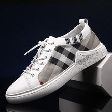 Load image into Gallery viewer, Black Mens Fashion Sneakers Breathable Skateboard Shoes High Quality Trainers Shoes Casual Genuine Leather Casual Shoes Fashion Comfortable Walking Shoes
