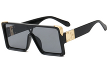 将图片加载到图库查看器，New Design New Stylish New Classic New Black &amp; White Square Shape Sunglasses For Women New Fashionable Branded &amp; Oversized Sun Glasses For Men New Luxury Shades Sunglasses For Men &amp; Women
