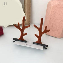Load image into Gallery viewer, 2pcs Cute Deer Ear Hairpins Christmas Hair Clips For Girls Cartoon Antlers Barrettes Lovely Pompom Hairgrips Fashion Hair Accessories For Women
