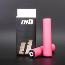 Load image into Gallery viewer, 2PCS Silicone Bicycle Handlebar Grips Anti-Slip Shock-Asorbing Mountain Bike Handlebar Grip Silica Gel Super Light Anti-Skid Shock-Proof Handle Bar Locking Grips Cycling Grips

