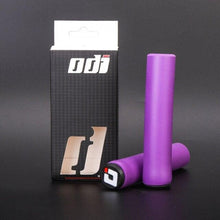 Load image into Gallery viewer, 2PCS Silicone Bicycle Handlebar Grips Anti-Slip Shock-Asorbing Mountain Bike Handlebar Grip Silica Gel Super Light Anti-Skid Shock-Proof Handle Bar Locking Grips Cycling Grips

