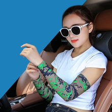 Load image into Gallery viewer, 2Pcs Unisex Cooling Arm Sleeves Cover Compression Sun Protection UV Cooling Sleeve Tattoo Cover Up Men &amp; Women Cycling Biking Riding Golf Football Arm Cover Men Sports Running Outdoor Sun Protection Sleeves To Hide Tattoo
