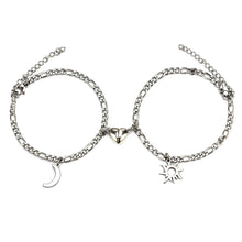 将图片加载到图库查看器，2pcs/set Stainless Steel Sun Moon Couple Bracelets Magnet Attraction Love Heart Shaped Charms Couples Bracelet Stainless Steel Chain Bracelets Charm Jewelry Matching Couple Bracelets
