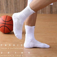 Load image into Gallery viewer, 3-Pair: Men's Thick Towel Bottom Breathable Sweat-absorbent Outdoor Sports Running Socks Elite Basketball Sports Socks
