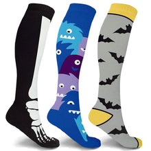 将图片加载到图库查看器，3-Pairs: Halloween Fun Knee High Compression Socks
