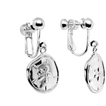 将图片加载到图库查看器，Sand Dollar Clip on Earrings
